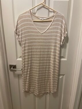 Casual V-Neck Stripe Tunic Dress in Beige and Ivory